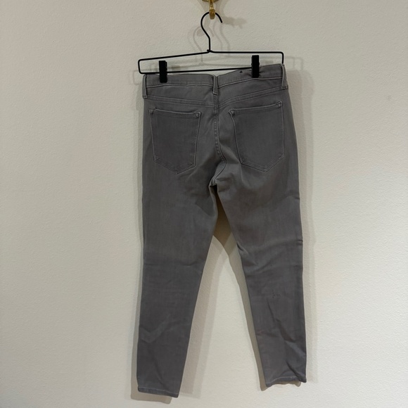 Banana Republic Jeans Women's Size 27 Grey Light Washed Denim City Casual - Picture 4 of 5